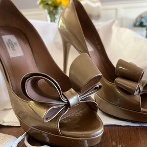 Bronze patent leather Valentino D’orsay heels